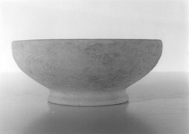 scodella ad orlo ingrossato all´interno